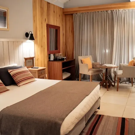 Las Bayas Home Suites Отели в г. Эскель