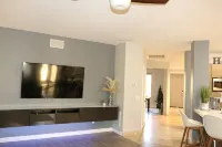 Newly- remodeled modern home. - 3-Star