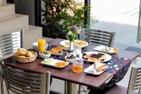 Mamba Point Hotel - breakfast