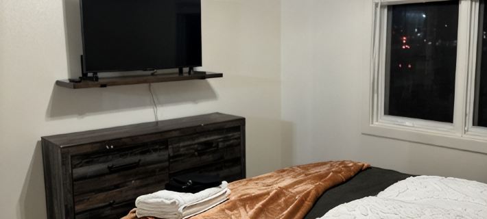 Cozy Modern Farmhouse Apartment Hotels in Sheridan