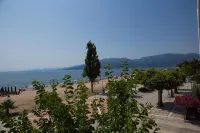 Amalia Rooms Sea View - Mountain view