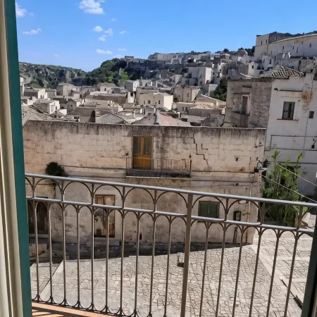 Le Tre VIE Apartment & Room