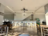 Harbour Bliss Hotel - بار