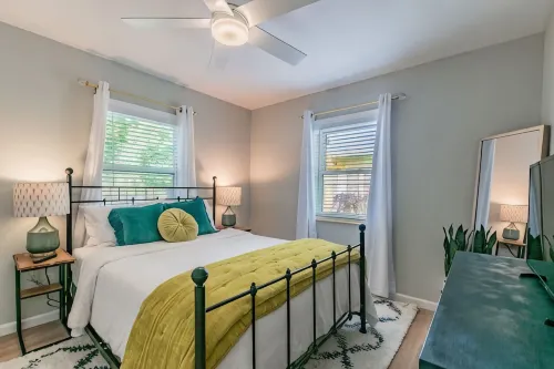 Perfect One-Bedroom- 10 Mins from Clearwater Beach