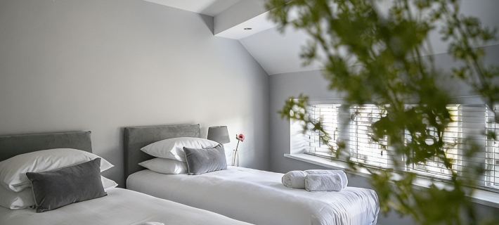 A spacious and stylish 2 bedroom, 2 bathroom duplex apartment Hotel di Skipton