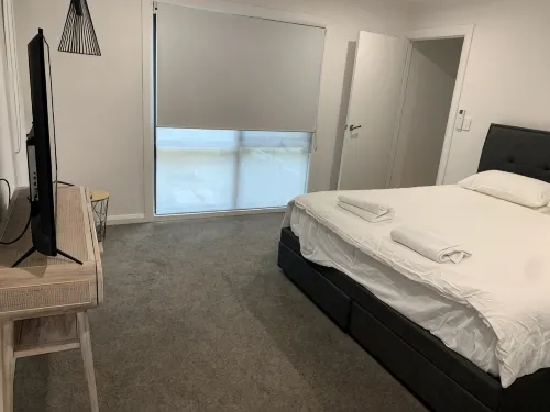 Spacious Family Friendly Beach House With outdoor Bbq and jacuzzi free Wifi - 4-Sterne