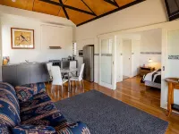 Harbourside Terrace Apartments Hotels in Wickham