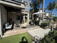Cali beach living! Modern 2 BR home. Pet friendly. Walk to town, beaches, harbor - 3 tähden