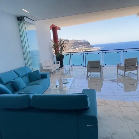 Penthouse in the sea, Tauro
