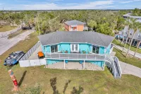 1 Block from Beach - Van/Golf Cart Also Available for Rent! Pool/Hot Tub/Arcade! - Boutique