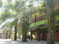 Phuendernthang Resort Hotels in Chaiya