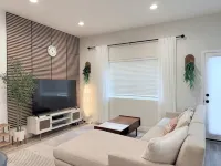 Modern Family Haven - Minutes from Disney Magic/Knotts and Saigon