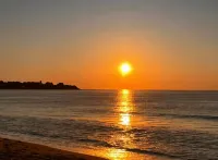 Beach Bum Hideaway - Cozy studio condo with full kitchen. 400 ft to the beach! - Bungalows