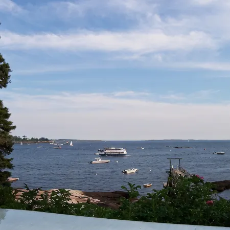 Come and enjoy our Boothbay Cottage