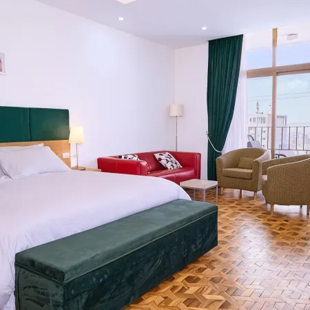 Garden Hills Hotel