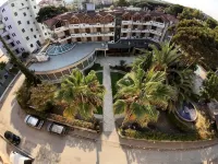 Danis Hotel