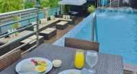 Shine Boutique Hotel - Pools