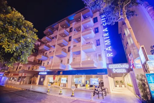Ramira City Hotel - Adult Only (16+) - Bjergudsigt