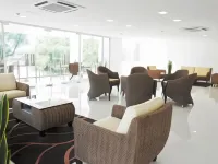 Sumai Hotel Apartment Hotels in Batu Buruk