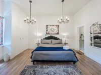 406 Canyon Rd #2