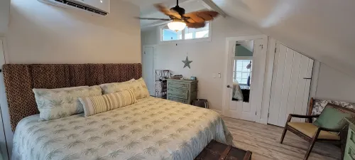 Heart of Old Town on QUIET Peacon Lane. Historic Seaport. Duval St. Pets welcome - 2 étoiles