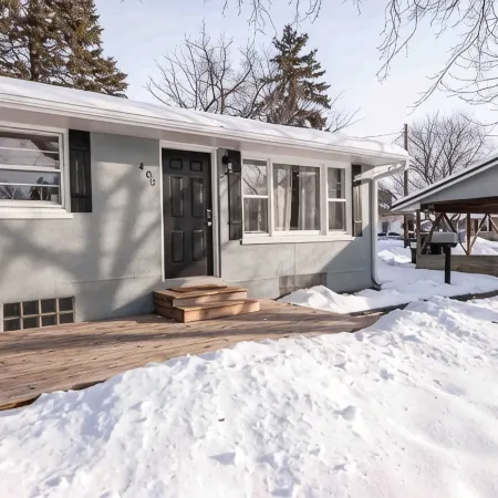 Peaceful Views - 2 Br Main Level Living w/Recliner