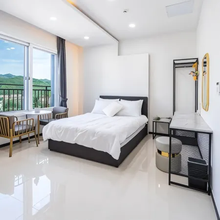 Gapyeong (Nami Island) Bliss Pool Villa (New Construction, River View, Indoor Individual Pool) Отели рядом с достопримечательностью «Остров Нами»