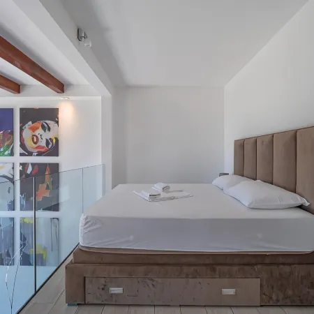 Seaview Villa with Pool-Hanja