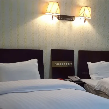 Luocheng Jindi Business Hotel