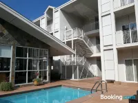 Corporate Inn Sunnyvale - All-Suite Hotel - Rooftop Pools