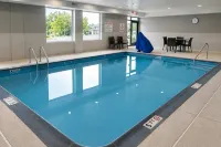 avid hotel COLUMBUS NORTHWEST - HILLIARD by IHG - Pools