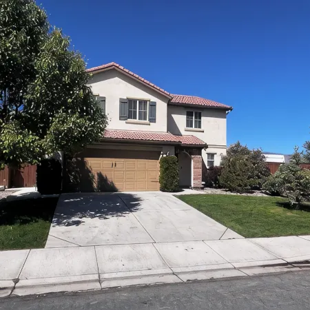 HOT TUB, AC,MOUNTAIN VIEW, OUTDOOR DINING AREA & PET FRIENDLY, EV plug