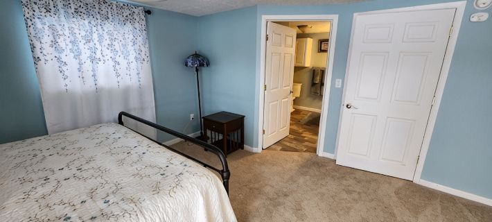NEW! Royal Bungalow Lake House W/ Lake view & access - Canadian Lakes Hotels in Mecosta County