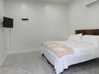 2 minutes from Downtown 5 minutes from the airport. 2 minutes from ferry Hotels in 