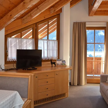 Beautiful attic apartment - Free WIFI