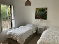 Rare! Seafront vacation home with direct access to sea and beach - Wifi