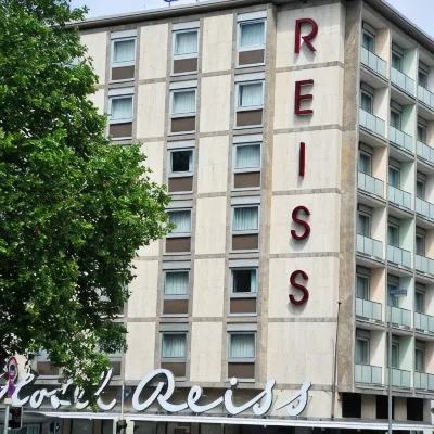 Golden Tulip Kassel Hotel Reiss Hotels near New Gallery