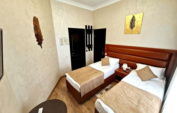 Zerkalnyij Hotel