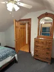 Cozy Log Home across from Phillips Lake-Four Season Fun