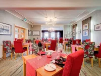 Number One South Beach Hotels near Blackpool Central Library