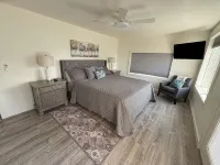 New! Charming Blue Haven Cottage with Amazing Lake Pend Oreille Views! - 4つ星