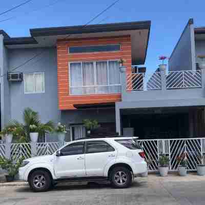 Superhost Home . 2Min Intl Davao Airport . Pool . WiFi . Samal Get Away . Mall Hotel Exterior