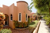 Luxurious Oceanfront Villa - Steps from Manzanillo Beach - Best View in Puerto - 4-Star