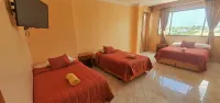 Hostal España - خدمة نقل من وإلى المطار