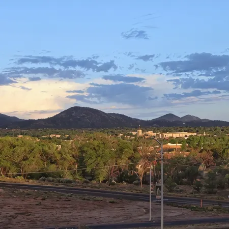 Vista Serenity: Cozy Kiva, mountain views, 3 minutes from downtown