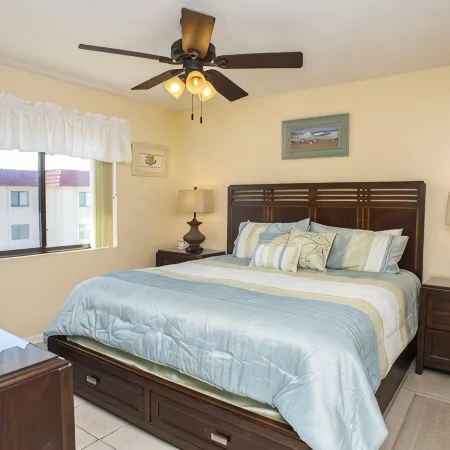 OCEAN VIEW Villa. Steps to the Beach! Pool, Hot Tub, SPECIAL OFF-SEASON RATES!