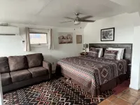 Jerome's Southwest Apt @ Million Dollar Views - Wifi