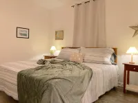 3 Bed 2 Bath Renovated Cozy Rustic Home - 4-Star