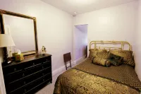 Apartment on the Park - 3-Star