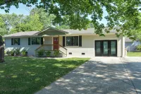 Busy Bee Ranch near Walnut Creek Amphitheatre - Pet Friendly - 2-Star